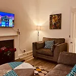 Attractions Retreat Διαμέρισμα