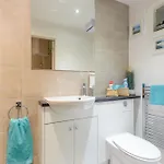 Free Parking - Centre - 2 Bedrooms - Sleeps 6 אדינבורו