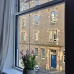 Old Town - Royal Mile Neighbour 2-bed Apartman *