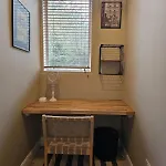 Two-bed In Vibrant Stockbridge, Edinburgh