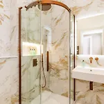 Dragon Luxury At 9 Albyn Place