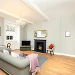 Stylish 1-bedroom Daire Edinburgh
