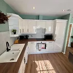 The Wheel House - Private Front Door And Free Parking Apartman *