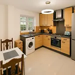 דירה Comfortable 2 Bedroom Flat In The Centre אדינבורו