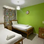 Daire Chic 2 Bed With Free Parking- Recently Redecorated, 10 Minutes To Centre *