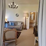 Joivy Gorgeous Georgian Flat In New Town