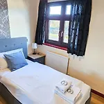Duddingston 9 Bedroom House - 度假居