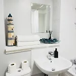 Cosy Centre Apartment *