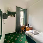 בית הארחה 4 Friends House אדינבורו