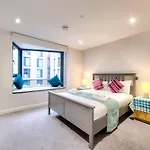 Lovely 1-bedroom Unit Near Castle Apartmán *