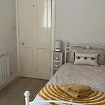 The Cosy Courtyard *
