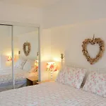 The Rose Daire