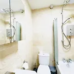 Centre Escape With Private Garden Edinburgh