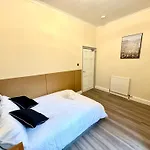 The Handy Hub Luxury Victorian - Fast Wifi & Appartamento *