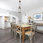 וילה Blossom Mansion