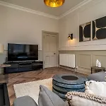Pass The Keys Beautiful Modern Historical Flat Close To Castle Apartament