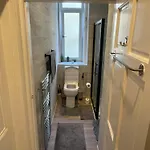 Fountain Park Get Away One Bedroom In A 2 Bedroom * 에든버러