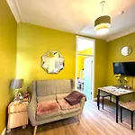 Cosy In Centre , 2 Bedroom1 Bathroom アパート *