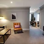 Hilton Carlton Hotel