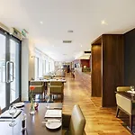 Four Points By Sheraton Hotel 4*
