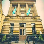 Hotell The On The Mile 4*