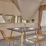 Fraser Apart Otel