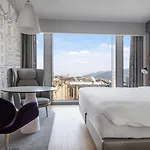 Radisson Collection Hotel, Royal Mile 5*