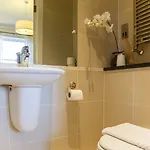 Hotel Clarendon Luxury