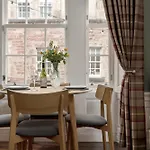 Rose Apartman