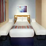 Travelodge Airport Ratho Station