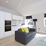 Destiny Scotland - Hill Street Edimburgo
