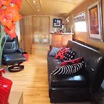 - Houseboats 船屋 爱丁堡
