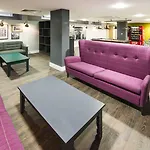 Destiny Student - Holyrood Apartamento *