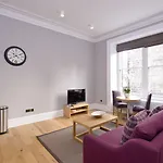 Destiny Scotland - Distillers House Apartment Edinburgh