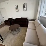 4br Near Airport & Centre Free Parking Apartamento *