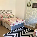 233 Leith * Edinburgh