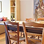 Bright Spacious 2 Bedroom In Stockbridge Apartamento