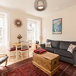 Luxury New Town 1 Bed Apartman