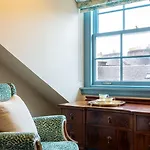 Eleven Stafford Street Townhouse (adults Only)