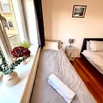 Pilrig - Fast Wifi And Parking Available * Edinburgh