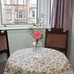 4 Friends House * אדינבורו