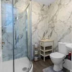 2 Bedroom In Apartment *