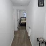 Apartament Stylish 2-bed Flat With Open-plan Living Parking Edynburg