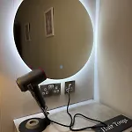 Apartamento Ultra Modern, Stylish Next To Princes St Edimburgo