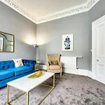Lothian Road - Perfect Centre Location. * Edinburgh