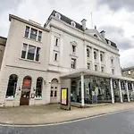 Apartman Lothian Road - Perfect Centre Location.