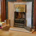 Merchiston 1 In Shared With Parking - *