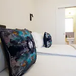 Spacious Luxe 2-bed Near The Centre - Flat 6, Elgin House Διαμέρισμα