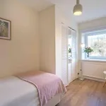 Tranquil 2 Bed Flat, Free Parking, Near Murrayfield & Centre Edinburgh