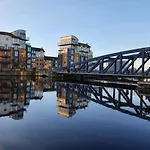 Spacious, Sunny Leith *
